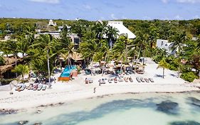 Nomads Hotel&Beachclub